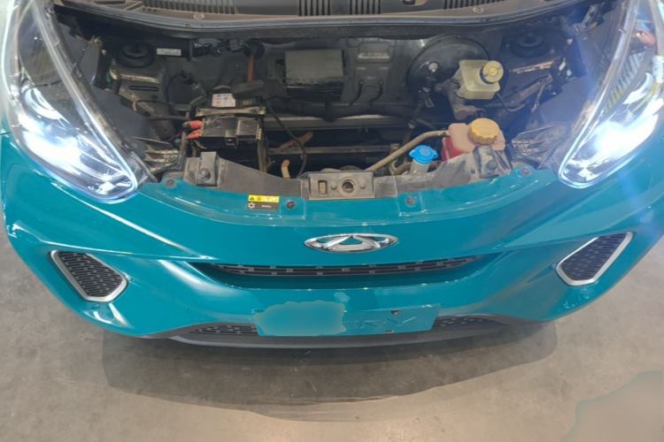 Used Chery QQ Little Ant 2021 200 000-Yuan Ant Fan Edition Talent Version Lithium Iron Phosphate 301 km Engine Bay