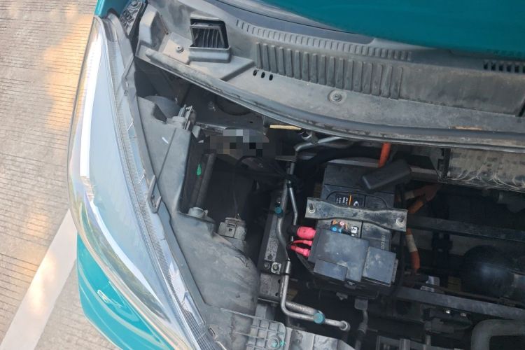 Used Chery QQ Little Ant 2021 200 000 Yuan Ant Fan Edition Energized Version Lithium Iron Phosphate 301 km Engine Bay Right