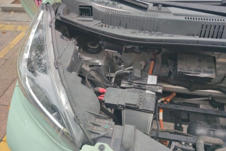 Used Chery QQ Little Ant 2021 200 000-Yuan Ant Fan Edition Oxygen Version Lithium Iron Phosphate 301 km Engine Bay Right