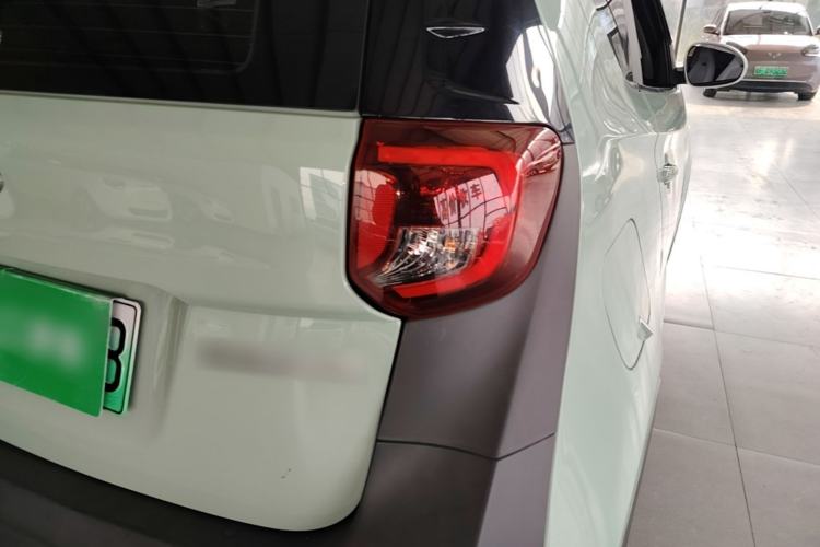 Used Chery QQ Little Ant 2021 200 000-Yuan Ant Fan Edition Talent Version NMC Battery 301 km Exterior 3