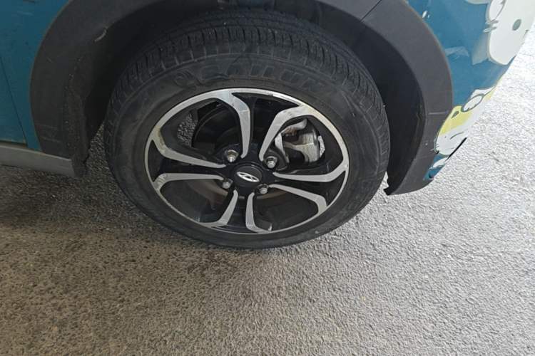 Used Chery QQ Little Ant 2021 200 000-Yuan Ant Fan Edition Talent Version NMC Battery 301 km Exterior 7