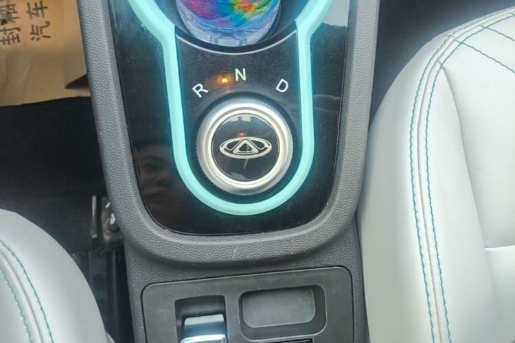 Used Chery QQ Little Ant 2021 200 000-Yuan Ant Fan Edition Oxygen Version Lithium-Ion Battery 301 km Gear Lever