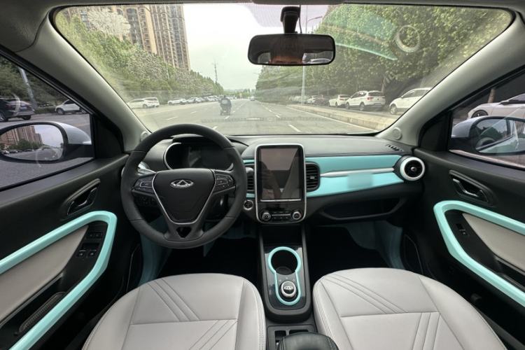 Used Chery QQ Little Ant 2021 200 000 Yuan "Ant Fan" Edition Energized Version NMC Lithium Battery 301 km Interior 3