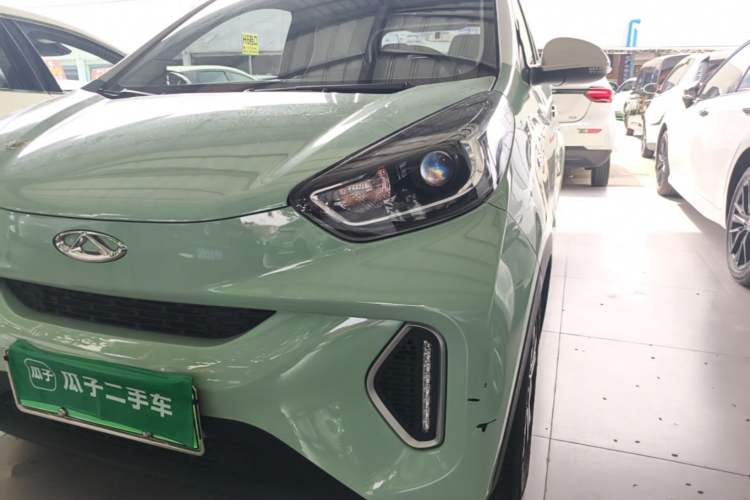 Used Chery QQ Little Ant 2021 200 000 Yuan "Ant Fan" Edition Energized Version NMC Lithium Battery 301 km Left Front Headlight
