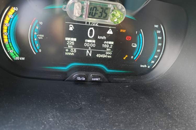 Used Chery QQ Little Ant 2021 200 000-Yuan Ant Fan Edition Talent Version NMC Battery 301 km Odometer Close Up