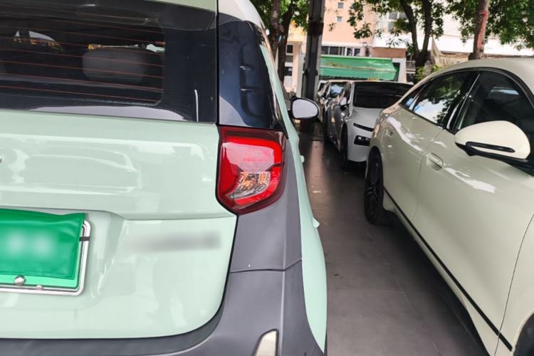 Used Chery QQ Little Ant 2021 200 000 Yuan "Ant Fan" Edition Energized Version NMC Lithium Battery 301 km Right Rear Taillight