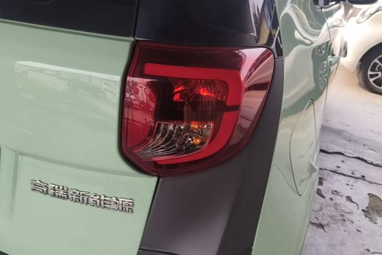 Used Chery QQ Little Ant 2021 Revised Version 150 000 Yuan Ant Fan Edition New Ant Cool Edition Lithium Iron Phosphate Right Rear Taillight