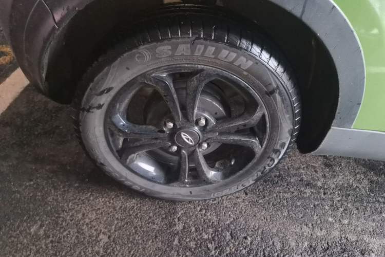 Used Chery QQ Little Ant 2021 150 000 Yuan "Ant Fan" Edition New Ant Cool Version Lithium-Ion Battery Right Rear Wheel Hub