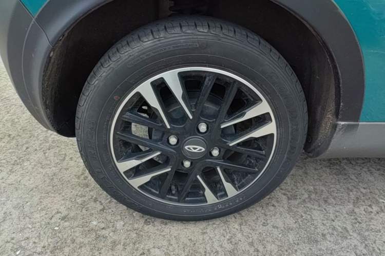 Used Chery QQ Little Ant 2021 200 000-Yuan Ant Fan Edition Oxygen Version Lithium-Ion Battery 301 km Right Rear Wheel Hub