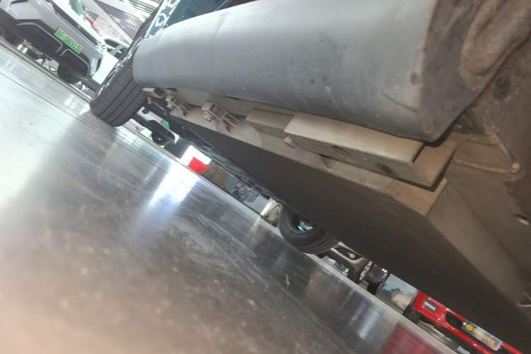 Used Chery QQ Little Ant 2021 200 000-Yuan Ant Fan Edition Talent Version Lithium Iron Phosphate 301 km Right Side Sill