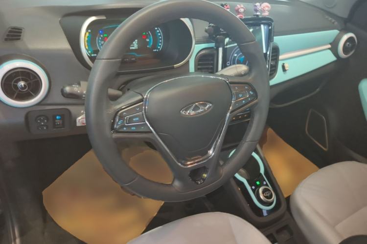 Used Chery QQ Little Ant 2021 200 000-Yuan Ant Fan Edition Talent Version Lithium Iron Phosphate 301 km Steering Wheel