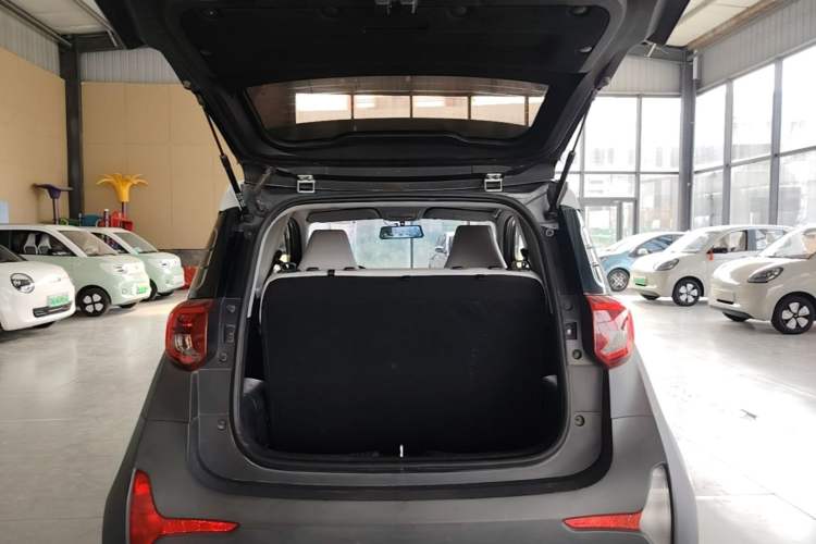 Used Chery QQ Little Ant 2021 200 000-Yuan Ant Fan Edition Talent Version NMC Battery 301 km Trunk