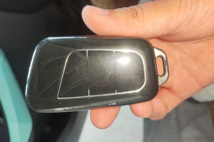 Used Chery QQ Little Ant 2021 200 000 Yuan "Ant Fan" Edition Energized Version NMC Lithium Battery 301 km Vehicle Key