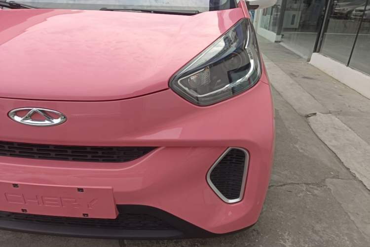 Used Chery QQ Little Ant 2021 200 000-Yuan Ant Fan Edition Talent Version NMC Battery 408 km续航 Left Front Headlight