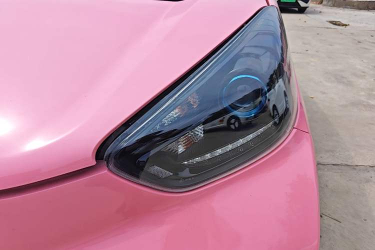 Used Chery QQ Little Ant 2021 150 000 Yuan Ant Fan Edition Queen Version Lithium Iron Phosphate Left Front Headlight