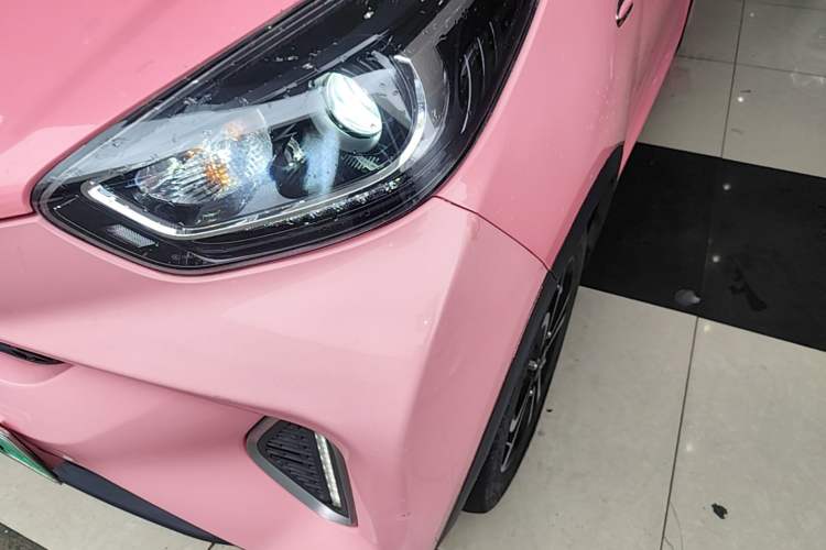 Used Chery QQ Little Ant 2021 200 000-Yuan Ant Fan Edition Talent Version NMC Battery 301 km Left Front Headlight