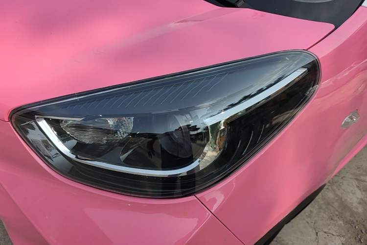Used Chery QQ Little Ant 2021 200 000-Yuan Ant Fan Edition Talent Version NMC Battery 301 km Left Front Headlight