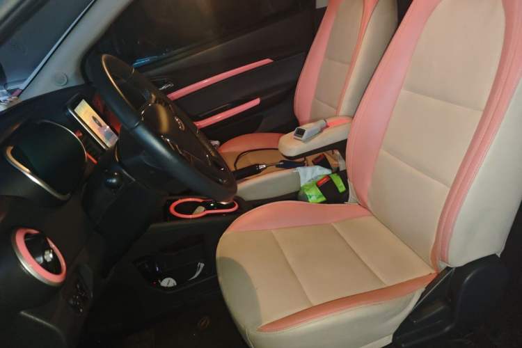 Used Chery QQ Little Ant 2021 200 000-Yuan Ant Fan Edition Oxygen Version Lithium Iron Phosphate 301 km Left Front Seat
