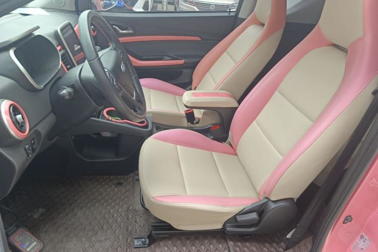 Used Chery QQ Little Ant 2021 200 000-Yuan Ant Fan Edition Talent Version NMC Battery 408 km续航 Left Front Seat