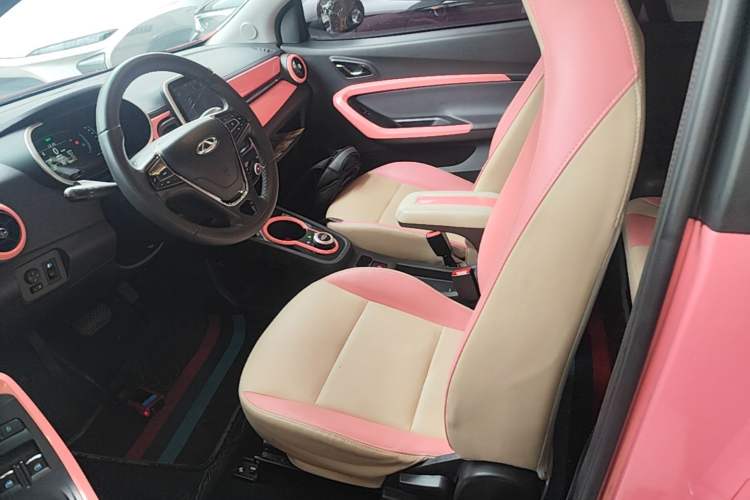 Used Chery QQ Little Ant 2021 200 000-Yuan Ant Fan Edition Talent Version NMC Battery 301 km Left Front Seat