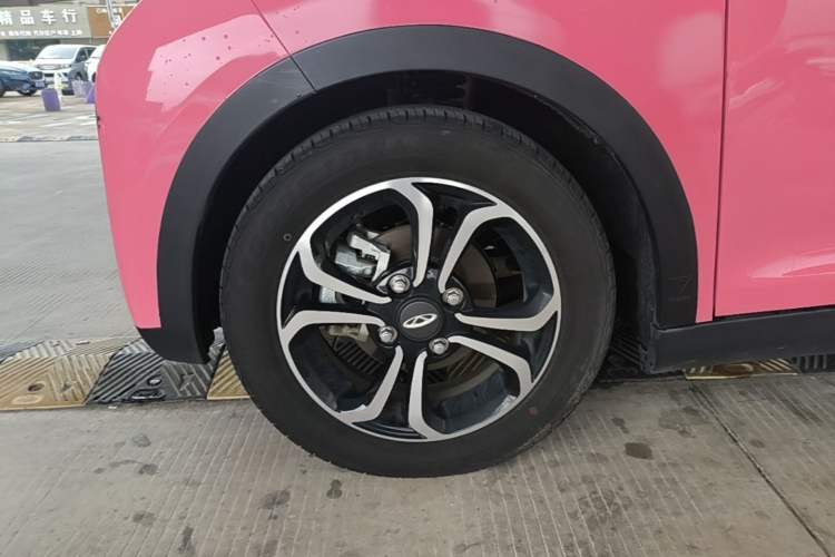Used Chery QQ Little Ant 2021 Revised Version 150 000 Yuan Ant Fan Edition New Ant Cool Edition Lithium Iron Phosphate Left Front Wheel Hub