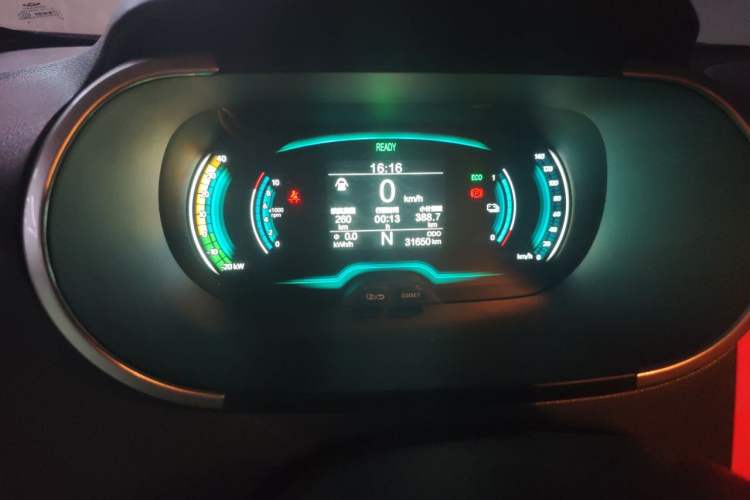 Used Chery QQ Little Ant 2021 200 000-Yuan Ant Fan Edition Oxygen Version Lithium Iron Phosphate 301 km Odometer Close Up