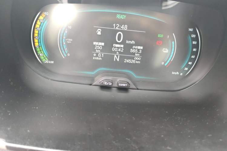Used Chery QQ Little Ant 2021 200 000-Yuan Ant Fan Edition Talent Version NMC Battery 301 km Odometer Close Up