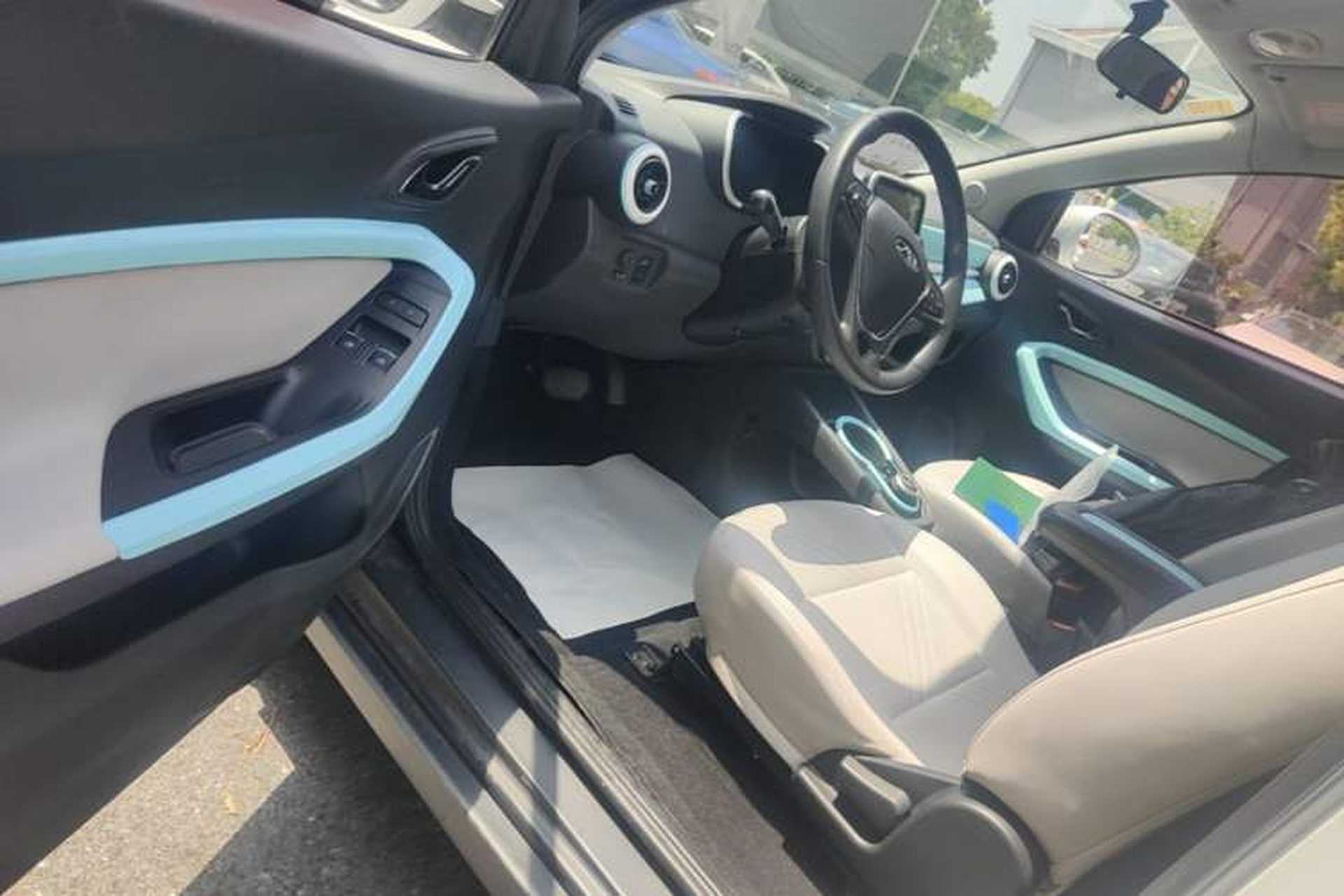 Used Chery QQ Little Ant 2021 200 000-Yuan Ant Fan Edition Talent Version Lithium Iron Phosphate 301 km Driver Seat