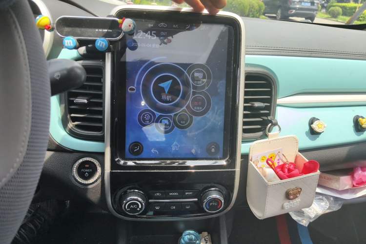 Used Chery QQ Little Ant 2021 200 000 Yuan "Ant Fan" Edition Energized Version NMC Lithium Battery 301 km Audio And AC Panel