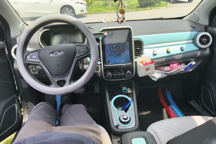 Used Chery QQ Little Ant 2021 200 000 Yuan "Ant Fan" Edition Energized Version NMC Lithium Battery 301 km Center Console