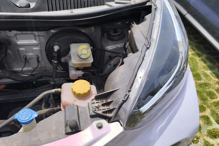 Used Chery QQ Little Ant 2021 200 000 Yuan "Ant Fan" Edition Energized Version NMC Lithium Battery 301 km Engine Bay Left