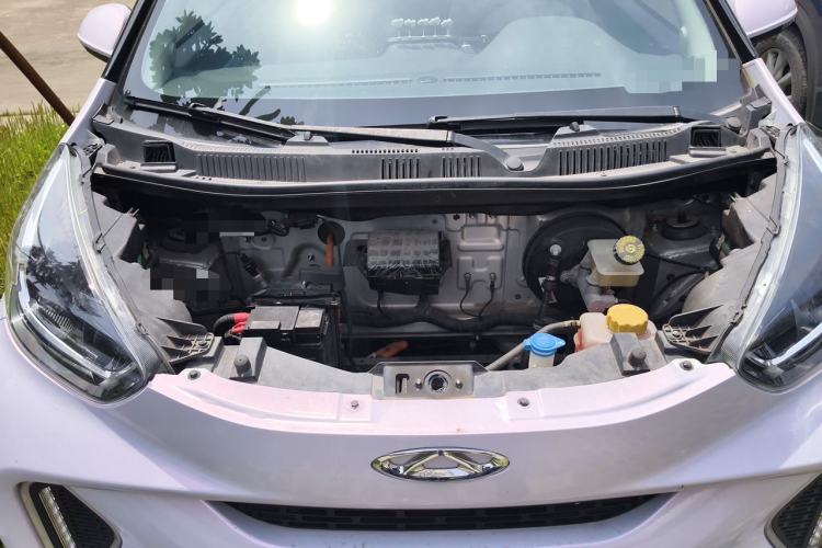 Used Chery QQ Little Ant 2021 200 000 Yuan "Ant Fan" Edition Energized Version NMC Lithium Battery 301 km Engine Bay