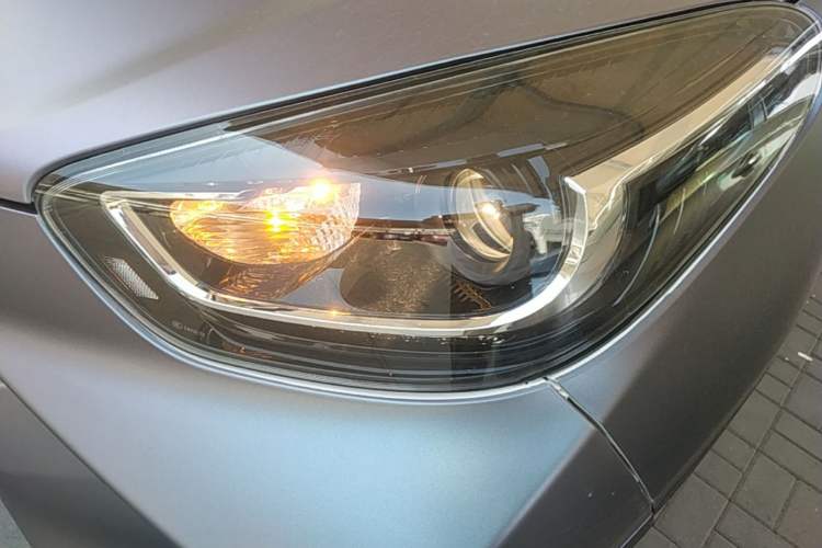 Used Chery QQ Little Ant 2021 150 000 Yuan "Ant Fan" Edition New Ant Cool Version Lithium-Ion Battery Left Front Headlight