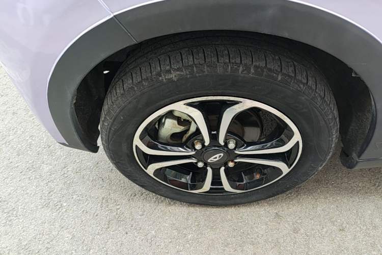 Used Chery QQ Little Ant 2021 200 000-Yuan Ant Fan Edition Oxygen Version Lithium-Ion Battery 301 km Left Front Wheel Hub