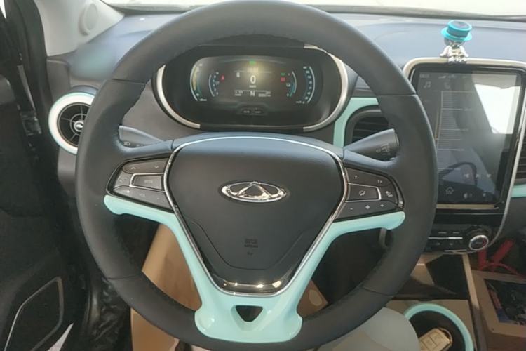 Used Chery QQ Little Ant 2021 150 000 Yuan "Ant Fan" Edition New Ant Cool Version Lithium-Ion Battery Steering Wheel