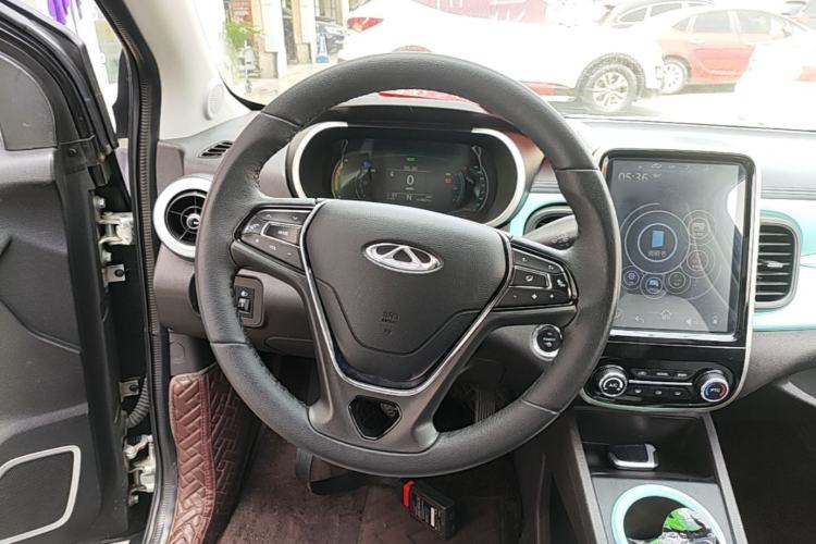 Used Chery QQ Little Ant 2021 200 000-Yuan Ant Fan Edition Oxygen Version Lithium-Ion Battery 301 km Steering Wheel