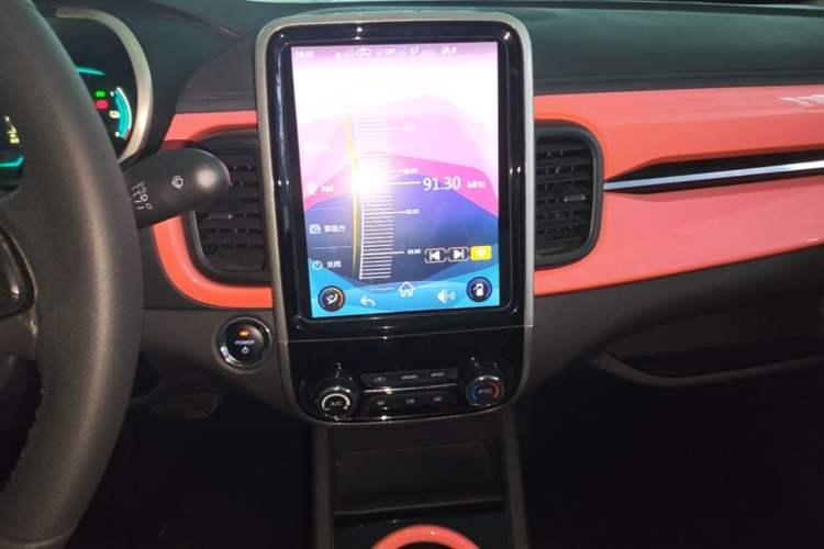 Used Chery QQ Little Ant 2021 150 000 Yuan "Ant Fan" Edition Ant Cool Version with Ternary Lithium Audio And AC Panel