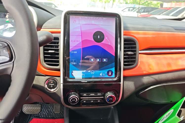 Used Chery QQ Little Ant 2021 200 000-Yuan Ant Fan Edition Oxygen Version Lithium-Ion Battery 301 km Audio And AC Panel