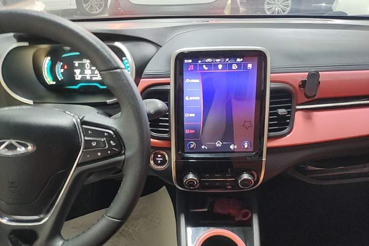 Used Chery QQ Little Ant 2021 150 000 Yuan Ant Fan Edition Ant Trend Version Lithium-Ion Battery Audio And AC Panel