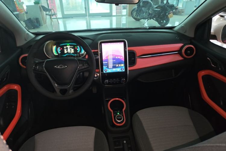 Used Chery QQ Little Ant 2021 150 000 Yuan "Ant Fan" Edition Ant Cool Version with Ternary Lithium Center Console