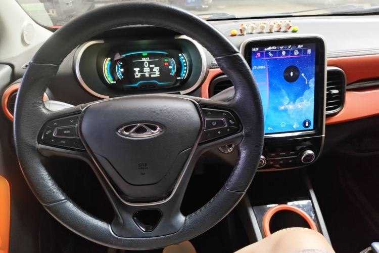 Used Chery QQ Little Ant 2021 150 000 Yuan Ant Fan Edition New Ant Cool Version Lithium Iron Phosphate Center Console