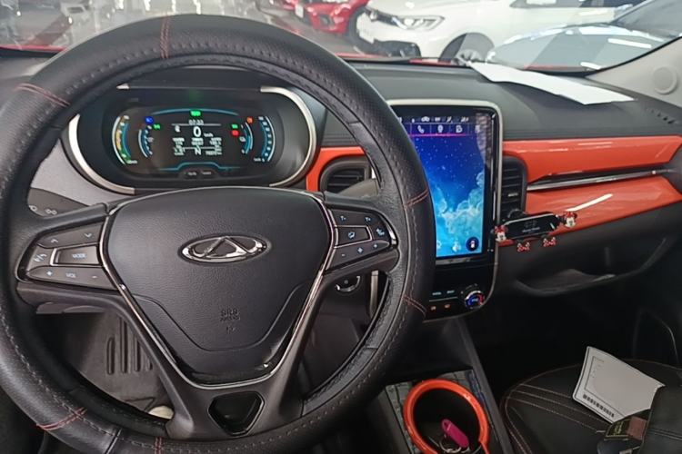 Used Chery QQ Little Ant 2021 150 000 Yuan "Ant Fan" Edition New Ant Cool Version Lithium-Ion Battery Center Console