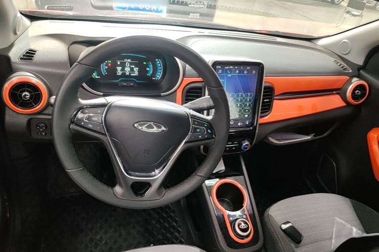 Used Chery QQ Little Ant 2021 150 000 Yuan Ant Fan Edition Ant Cool Version Lithium Iron Phosphate Center Console