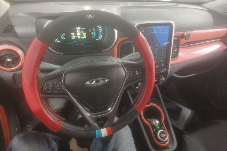 Used Chery QQ Little Ant 2021 150 000 Yuan Ant Fan Edition Ant Cool Version Lithium Iron Phosphate Center Console