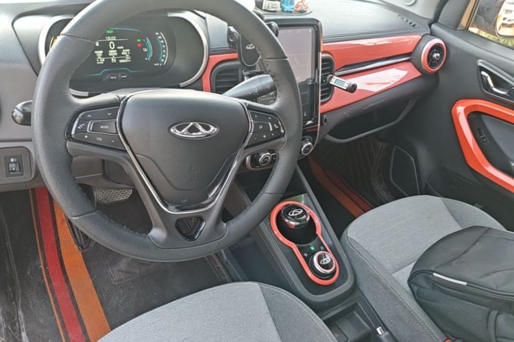 Used Chery QQ Little Ant 2021 150 000 Yuan Ant Fan Edition Ant Cool Version Lithium Iron Phosphate Center Console