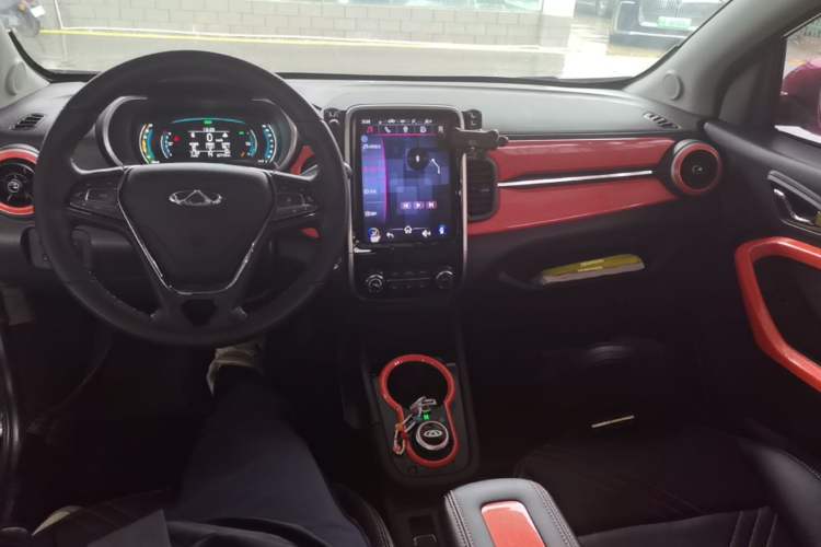 Used Chery QQ Little Ant 2021 150 000 Yuan Ant Fan Edition New Ant Cool Version Lithium Iron Phosphate Center Console