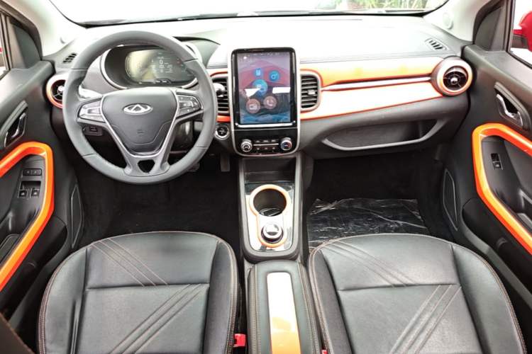 Used Chery QQ Little Ant 2021 200 000-Yuan Ant Fan Edition Energetic Version NMC Lithium Battery 301 km Center Console