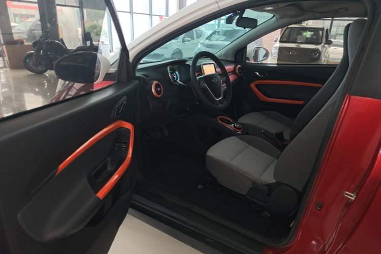 Used Chery QQ Little Ant 2021 150 000 Yuan "Ant Fan" Edition Ant Cool Version with Ternary Lithium Driver Seat