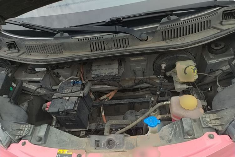 Used Chery QQ Little Ant 2021 150 000 Yuan "Ant Fan" Edition New Ant Cool Version Lithium-Ion Battery Engine Bay