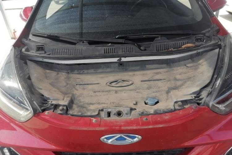 Used Chery QQ Little Ant 2021 200 000 Yuan "Ant Fan" Edition Energized Version NMC Lithium Battery 301 km Engine Bay